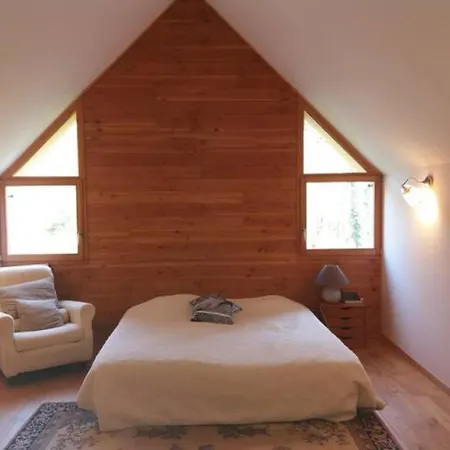 Dans Un Chaleureux Homestay Cremieu
